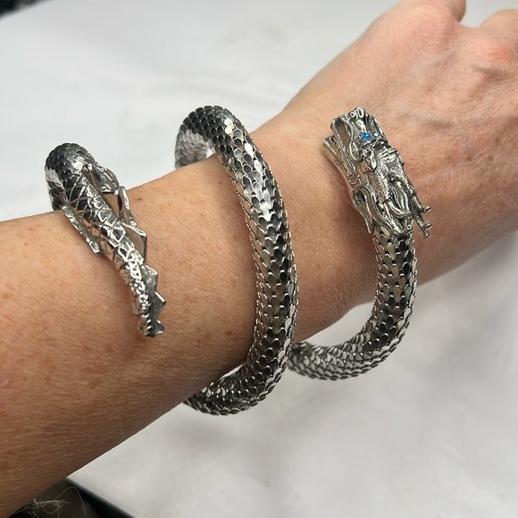 Jewelry - Silver Tone Mesh Coil Mesh Snake with Blue Crystal Eyes and Tail Bracelet